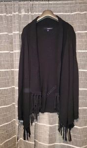 Sleeveless Sweater Vest With Fringe